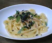 釜揚げうどんのレシピ『うどんカルボナーラ』